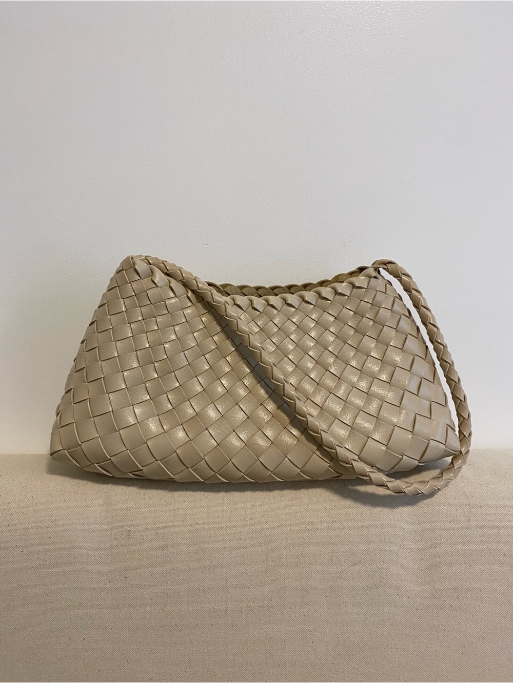 Braided Shoulder Bag in Light Beige - Elegant Woven Design